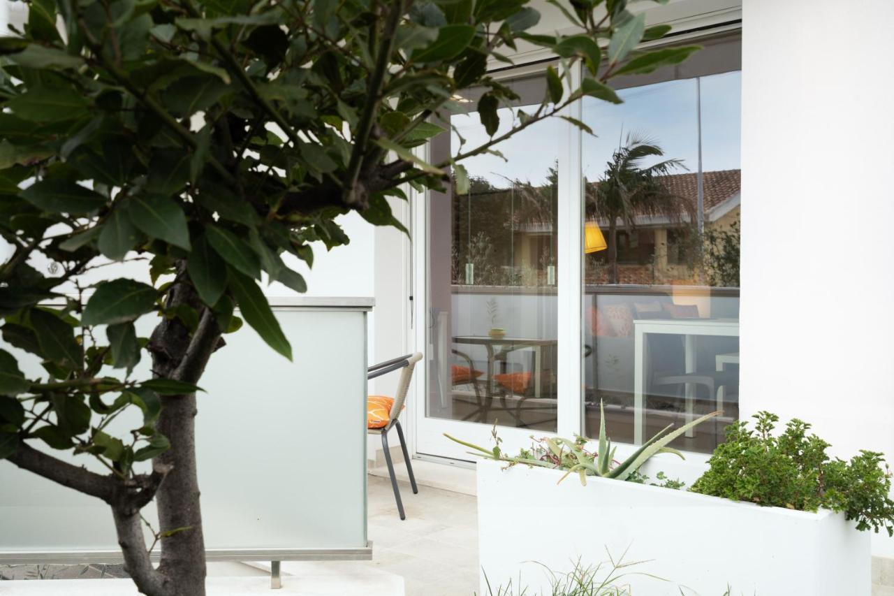 Louxory Accomodation Cagliari Apartamento Exterior foto